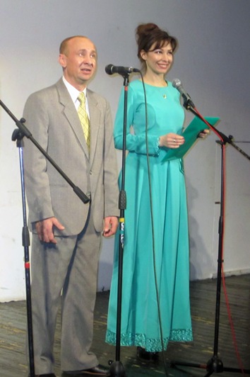 Ведущие Юрий Егоров и Анна Данилова